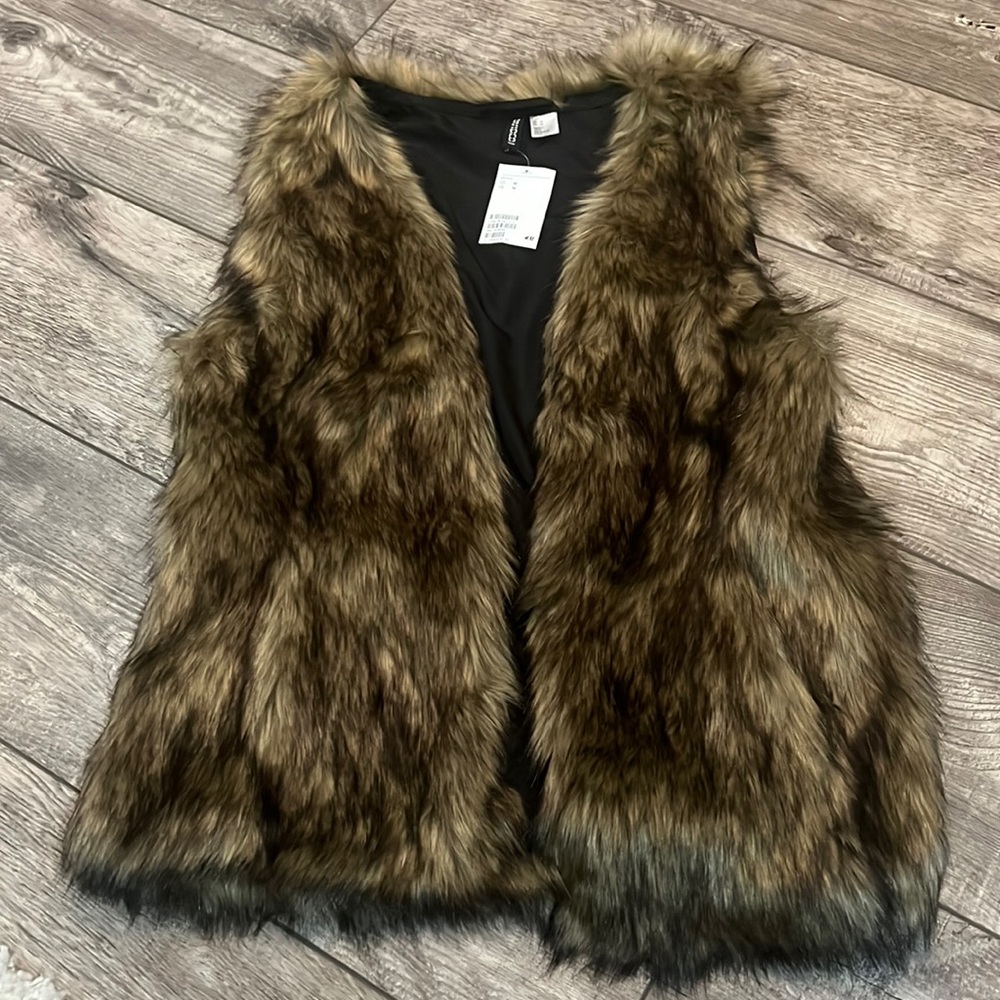 NWT H&M fur vest